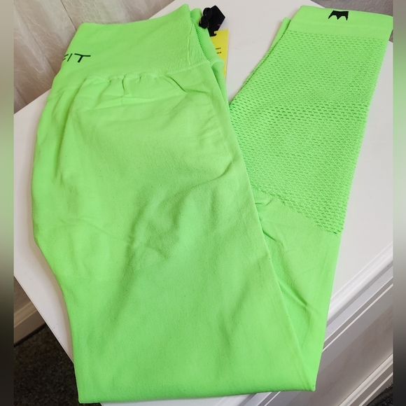 Seamless Leggings - Neon Green - Luxe - Picture 2 of 8